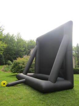 Inflatable Outdoor Movie Screen 1